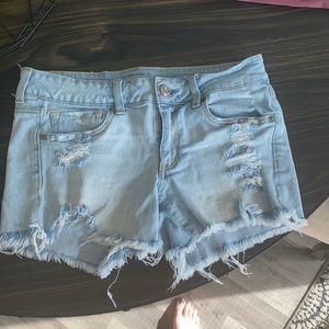 American Eagle sz 8 midi shorts stretch